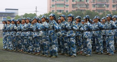 重慶長壽衛(wèi)生學校2018年報名條件、招生對象